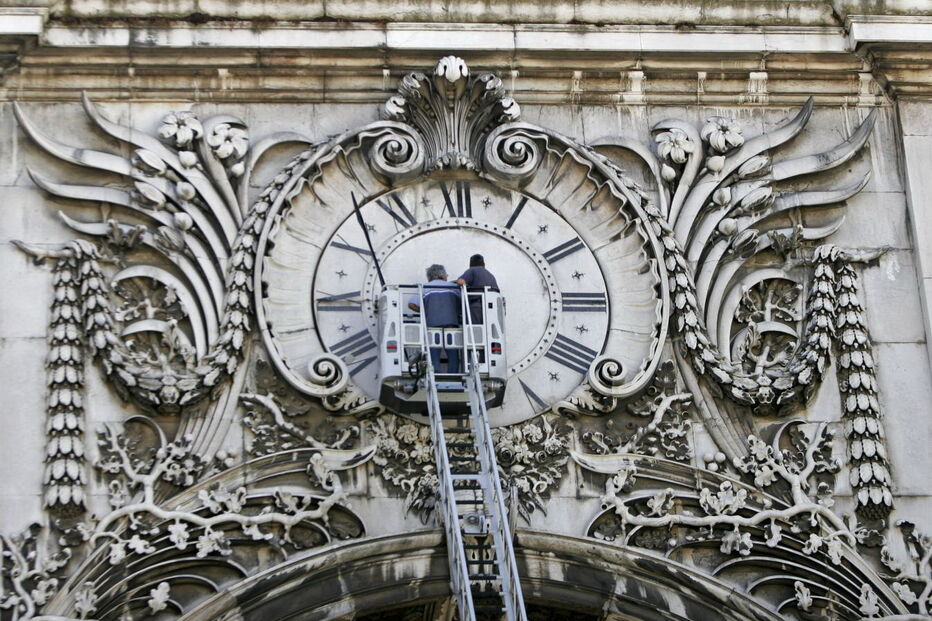 Relógio do Arco da rua Augusta, em Lisboa