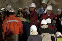 Mineiros recebidos em festa pelas famílias e equipas de socorro