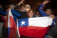 Mineiros recebidos em festa pelas famílias e equipas de socorro