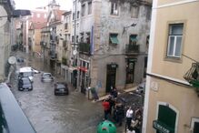 Chuva provoca caos na Baixa de Lisboa