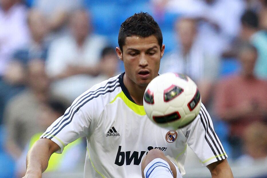 Portugueses no Mundo: 220 emigrantes futebolistas