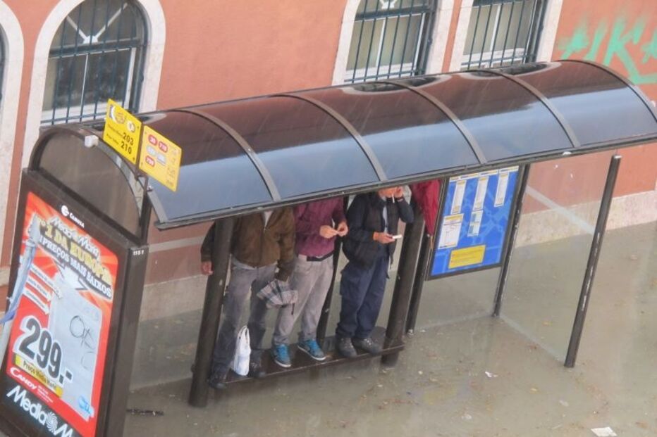 Chuva provoca caos na Baixa de Lisboa