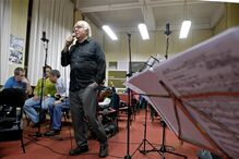 Carlos do Carmo ensaia canções de Frank Sinatra