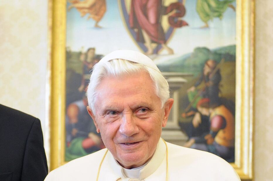 BENTO XVI, PEDOFILIA, LIVRO, PAPA, VATICANO, IGREJA, MARCIAL DEGOLLADO, PADRE, PEDÓFILO