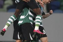 Sporting consegue vitória n.º 100 na UEFA e apura-se na Liga Europa