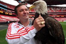 Benfica perde águia 'Vitória' devido a problemas com tratador