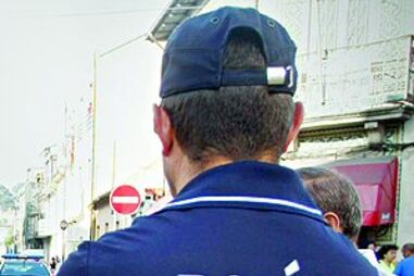 PSP caça ladrões com machado e catana