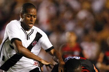 Dedé só aguarda saída de David Luiz