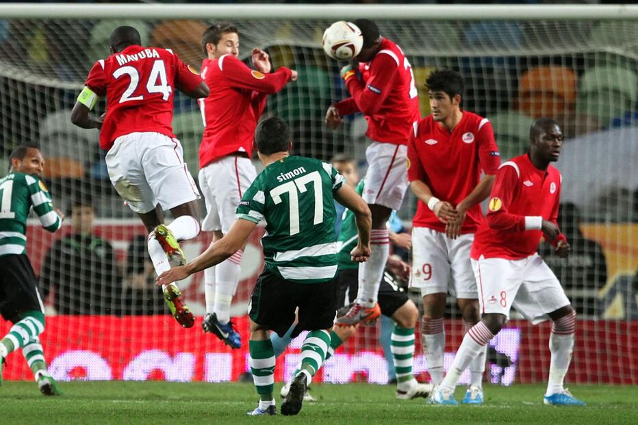 Sporting consegue vitória n.º 100 na UEFA e apura-se na Liga Europa
