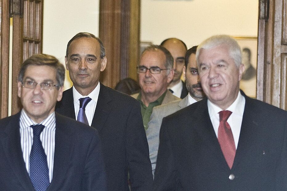 IMPOSTOS, FINANÇAS, COBRANÇAS COERCIVAS