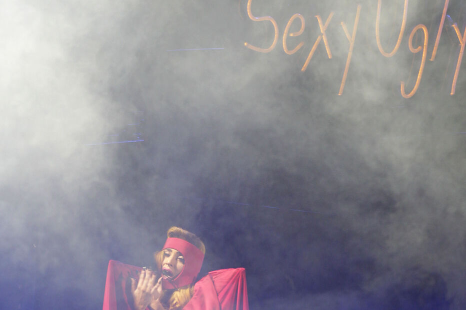 Lady Gaga estreia-se em grande nos palcos portugueses