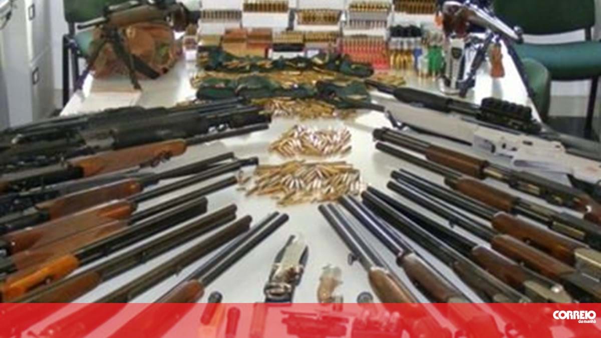 CAC é preso com arsenal de armas que seria usado em roubo na Capital -  Correio do Estado