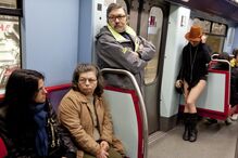 Rebeldes sem calças invadem Metropolitano