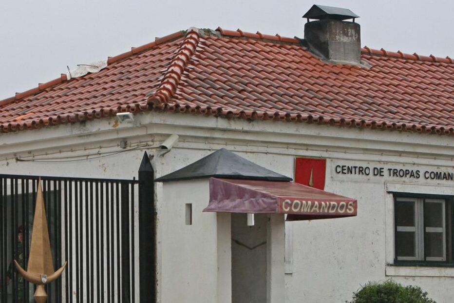 comandos, sintra, armas