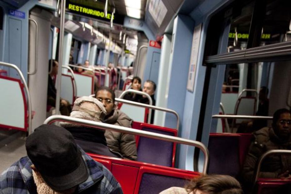 Rebeldes sem calças invadem Metropolitano