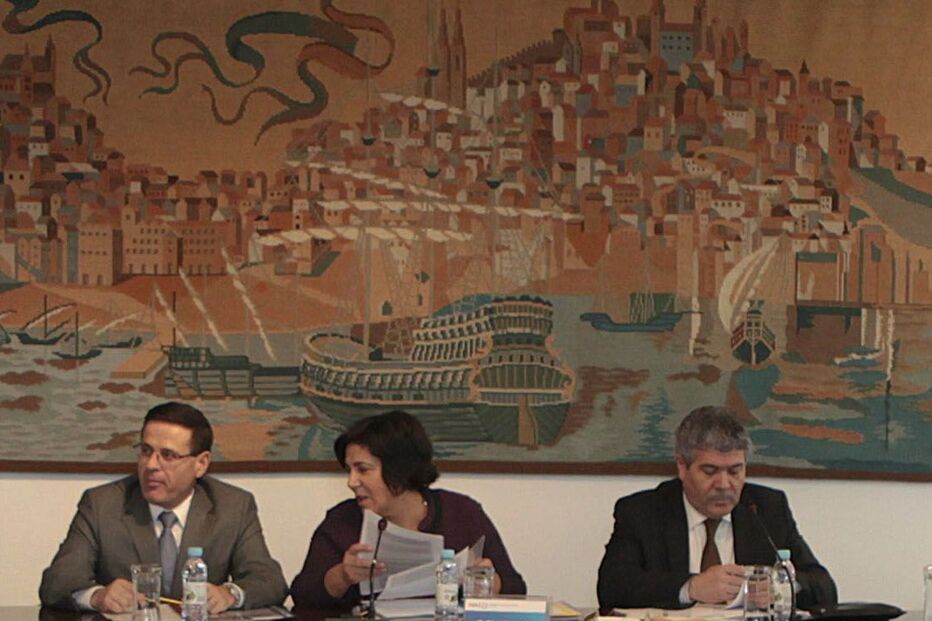 CONCERTÇÃO SOCIAL, PRECÁRIOS, GOVERNO