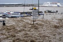 Descubra as diferenças entre o Funchal do dia do temporal e o de hoje