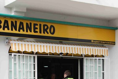 albufeira, assalto, arma