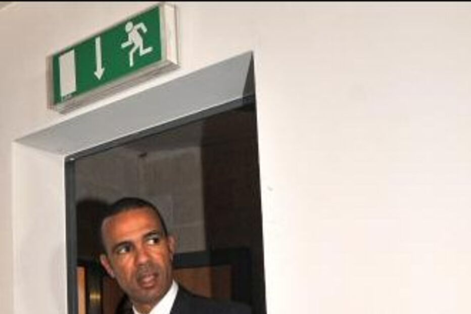 Costinha afastado do Sporting