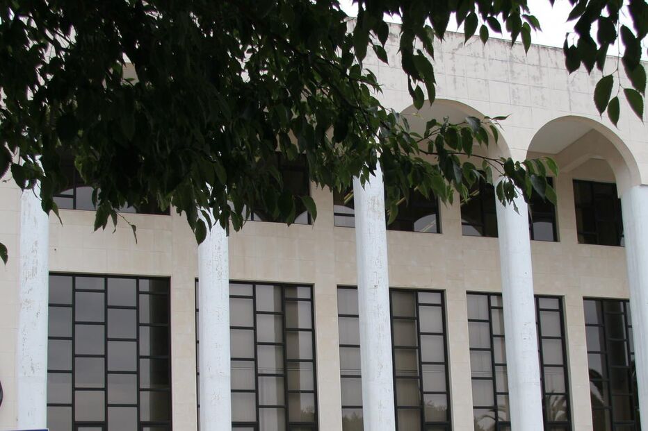 OEIRAS, TRIBUNAL, BURLA, DONA BRANCA, GESTORES