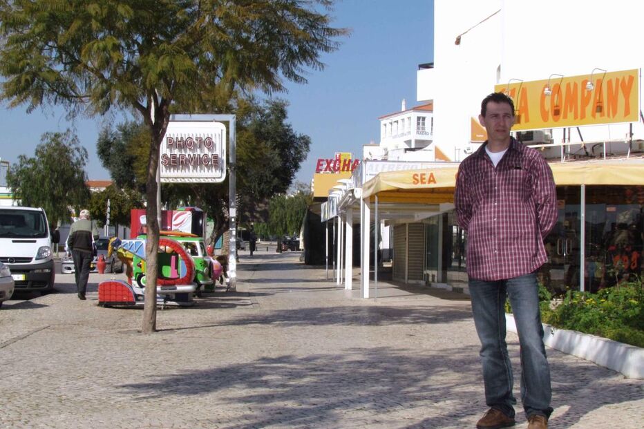 ALBUFEIRA, BARES, OURA