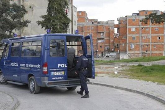 PSP retirou grupo de 13 de espaço vedado ao público