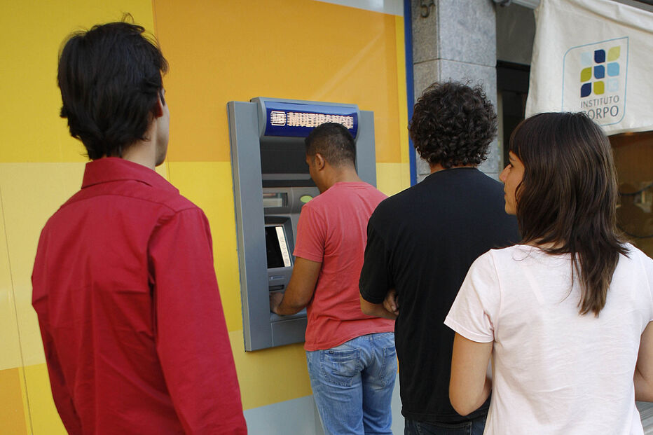 Gang de Leste usa crianças para furtos no multibanco