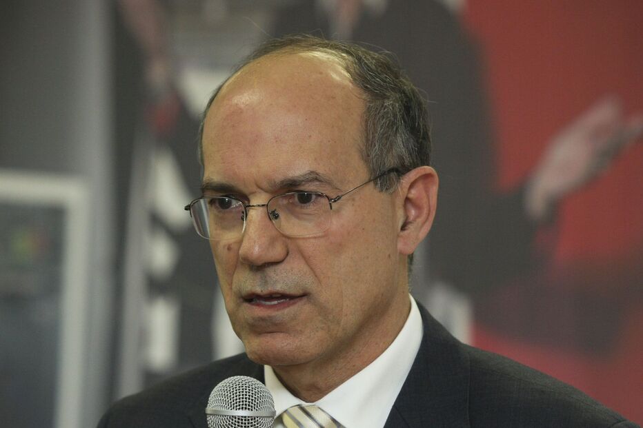 lucros, tap, transportadora, exportações, banco de portugal