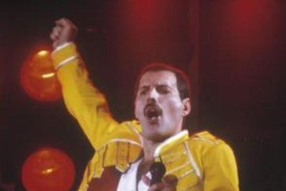 Queen, Freddie Mercury, Brian May, John Deacon,Roger Taylor 