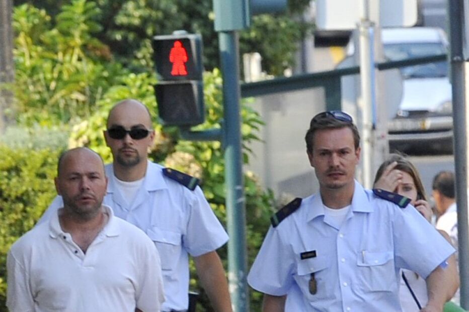 OLIVEIRA DE AZEMEIS, AGRESSÃO, FACADAS
