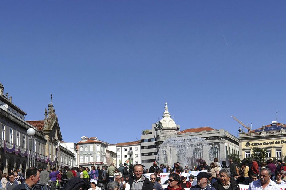 MANIFESTAÇÃO, BRAGA, PRODUTORES, LEITE, GOVERNO