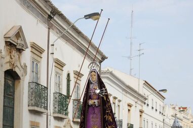 Procissões promovem turismo   