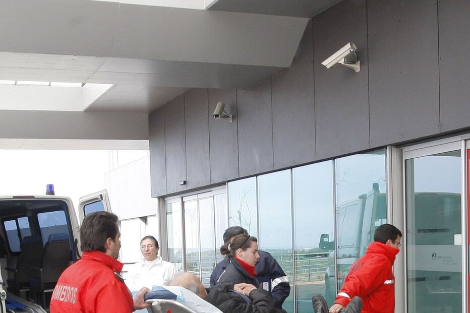 DOENTES, AMBULÂNCIAS, SOCORRO, MÉDICO, CREDENCIAL, BOMBEIROS