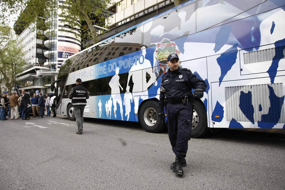 FC Porto, Autocarro, Segunda Circular, IC-19, A1, Carregado, PSP, GNR
