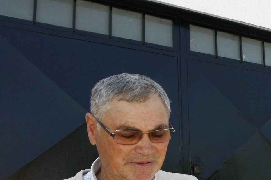 ESFAQUEADA, CAMARATE, LOURES, HOMICÍDIO, MORTE