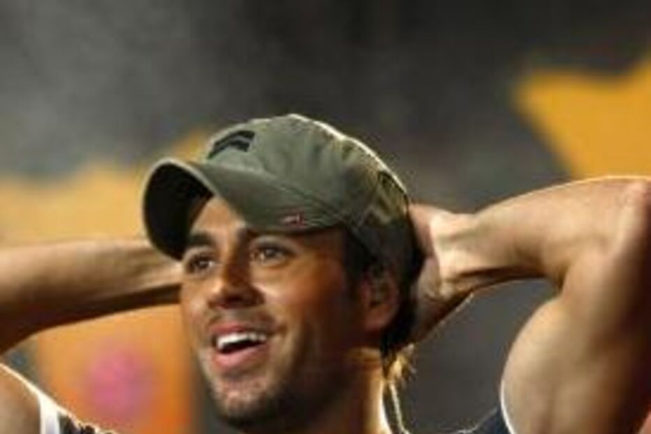 enrique iglesias, shakira, billboard, música latina