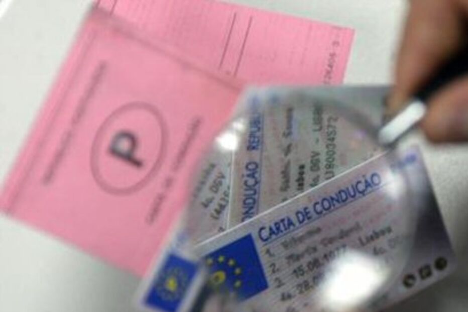 Polícia Judiciária, escolas de condução, carta de condução, instrutores, corrupção