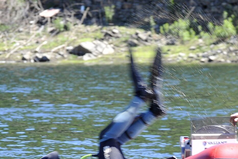 Desaparecida assiste a buscas