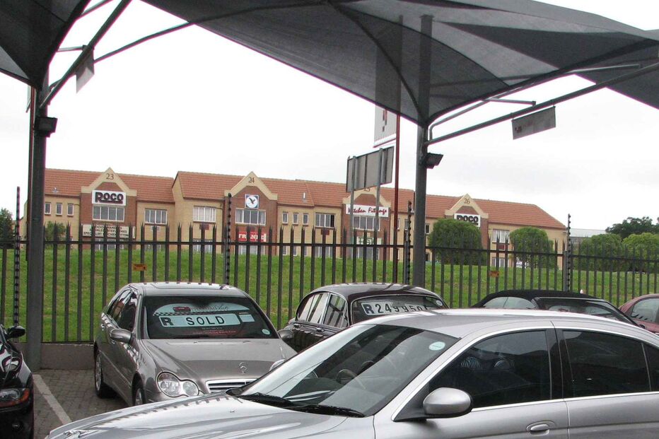 carros de luxo, mercado, automóveis, economia, vendas, crise