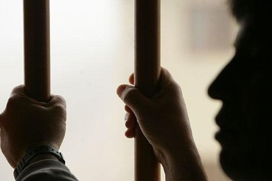 Cazaquistão, prisão, motim, explosão, reclusos