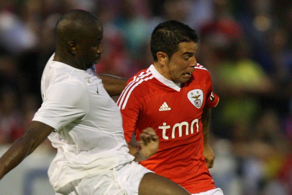 BENFICA, DIJON, SUÍÇA, ESTÁGIO