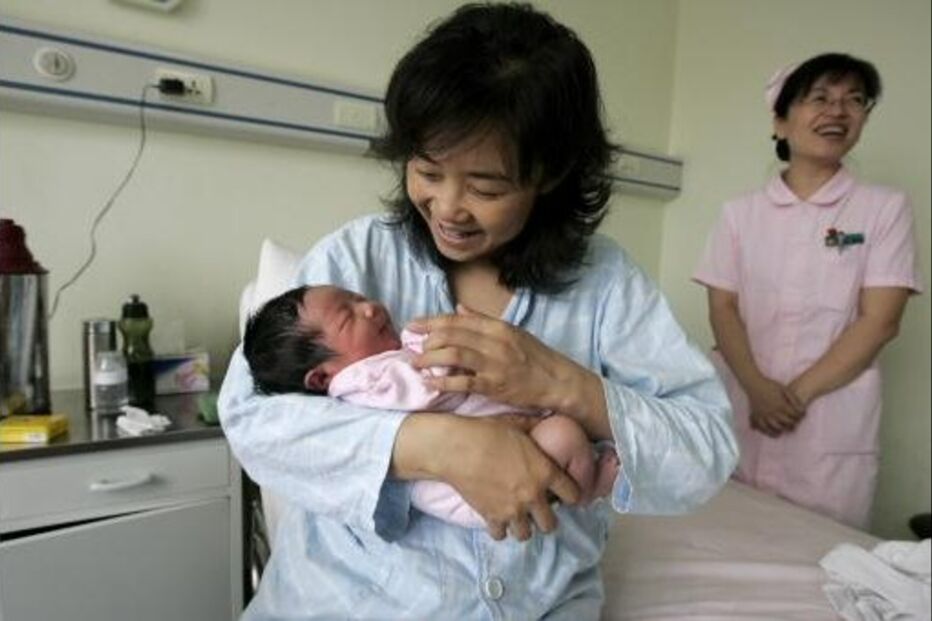 China, Pequim, nascimento, cesariana, bebé, mãe