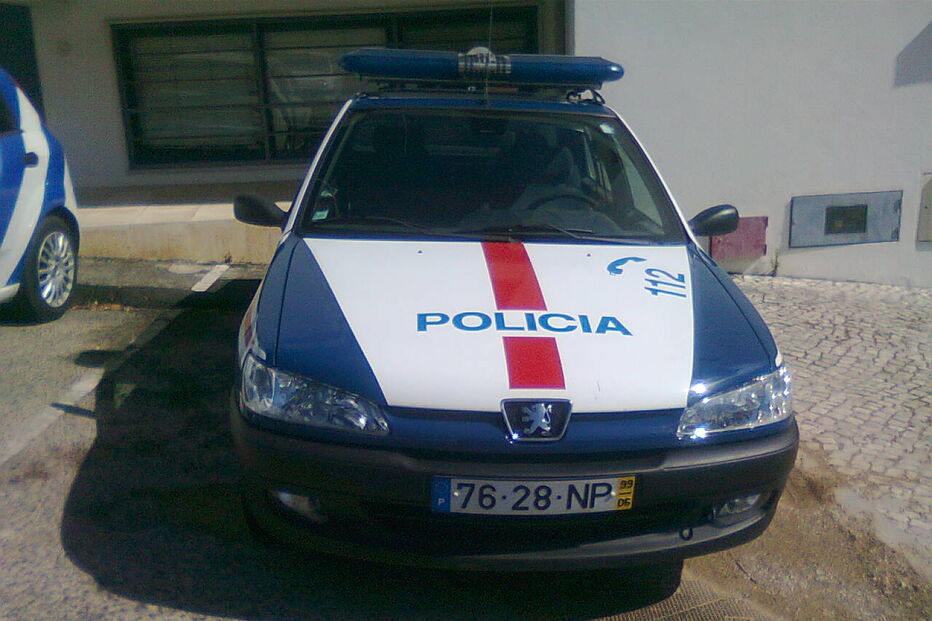 Carro da PSP de Caneças sem inspecção