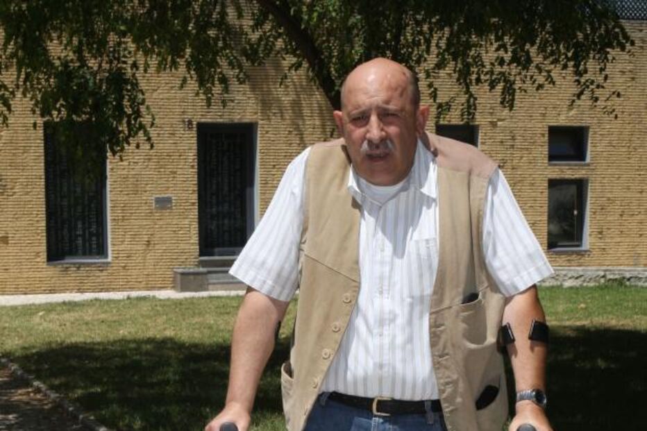 HOSPITAL CURRY CABRAL, ARTRITE, TRABALHO, MULETAS