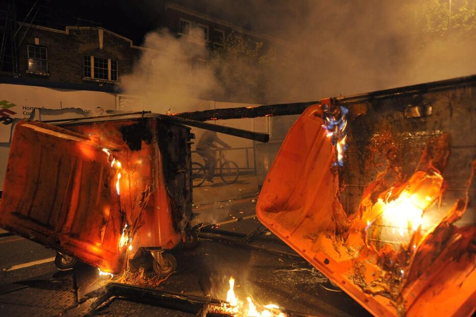 Semana a ferro e fogo em Londres lança o caos
