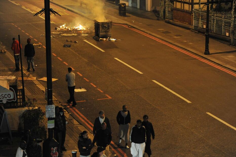 Semana a ferro e fogo em Londres lança o caos