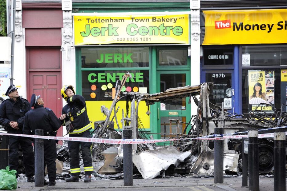 Semana a ferro e fogo em Londres lança o caos