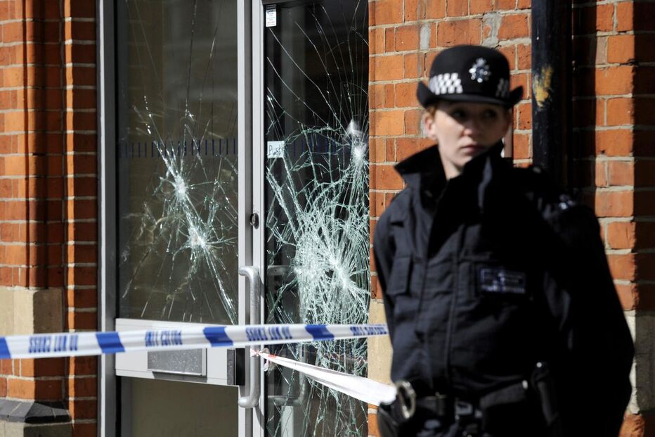 Semana a ferro e fogo em Londres lança o caos