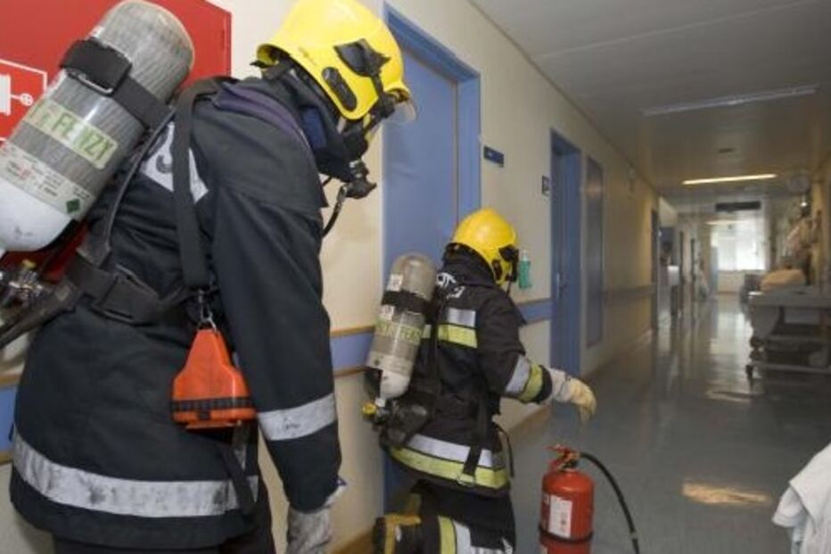 incêndio, hospital de Portimão, evacuação, ala psiquiátrica, CDOS de Faro, Comando Distrital de Operações de Socorro de Faro, Centro Hospitalar do Barlavento Algarvio, Luís Batalau