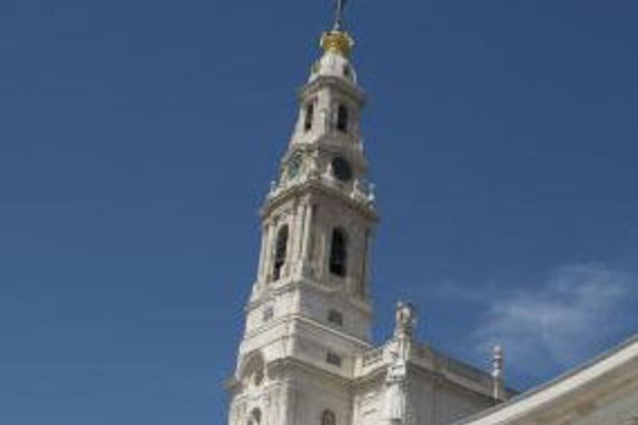 santuário, fátima, vestido, noiva, vestido de noiva, casamento, religião, padre, oferta, venda, empréstimo